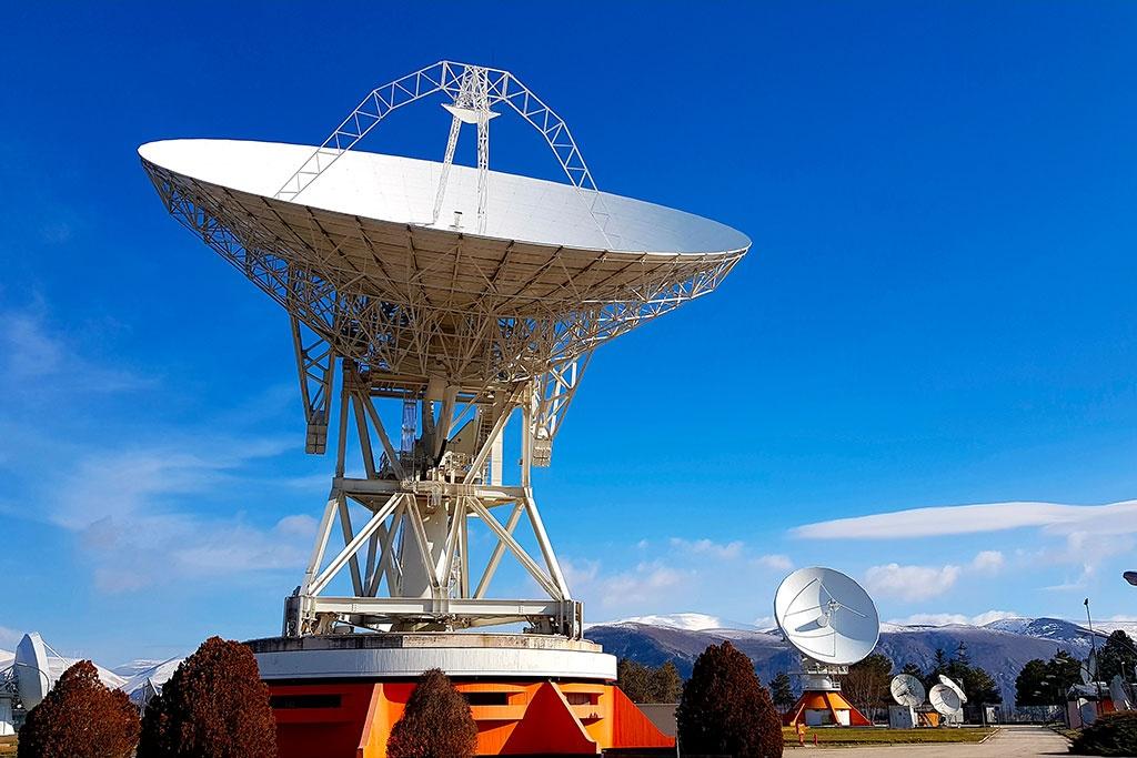 Antenna presso il centro telespazio